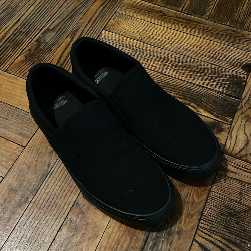 Men Slip On Shoes 9,5